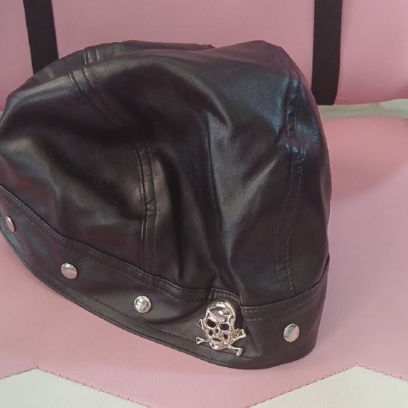 Black Leather Cap with Skull Detail - Picture 1 of 7